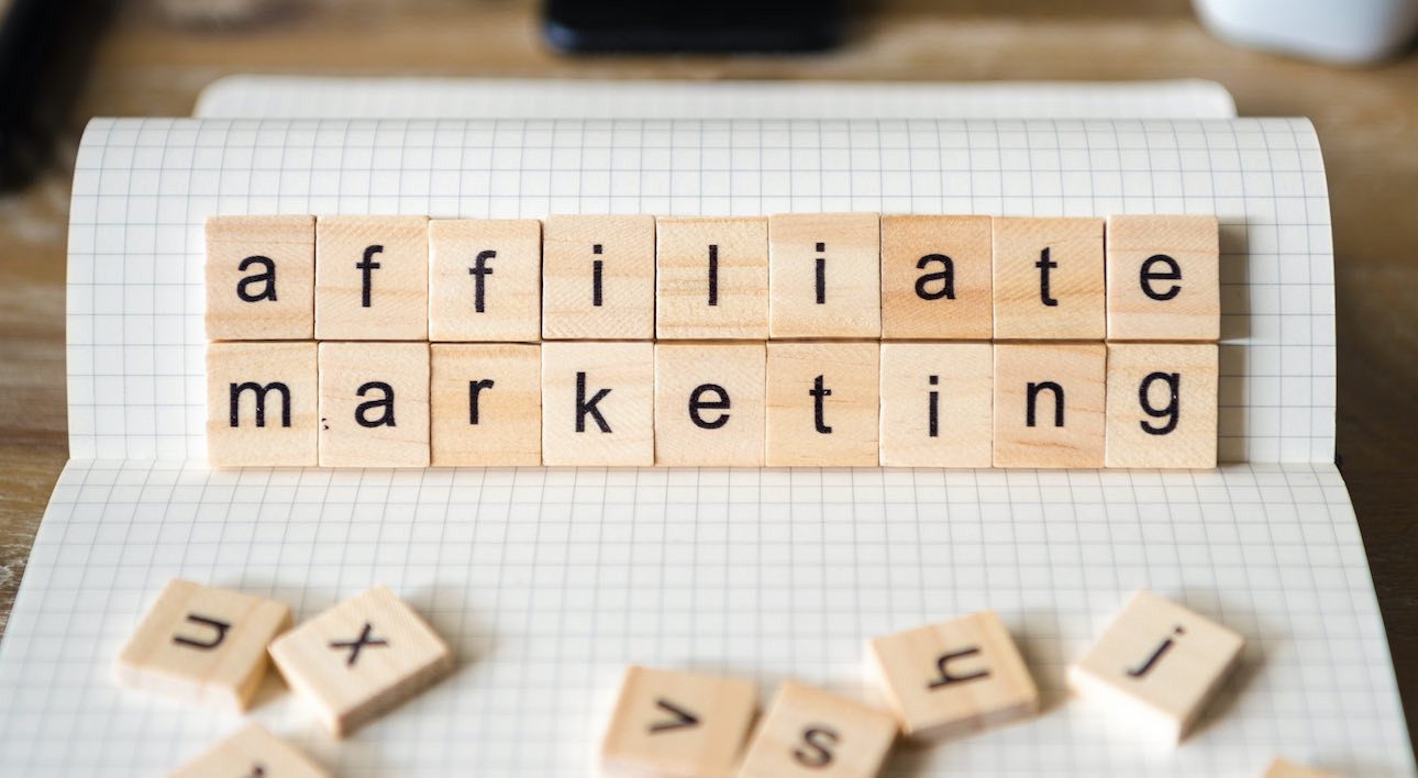 Affiliate marketing là gì? Cách kiếm tiền online với tiếp thị liên kết